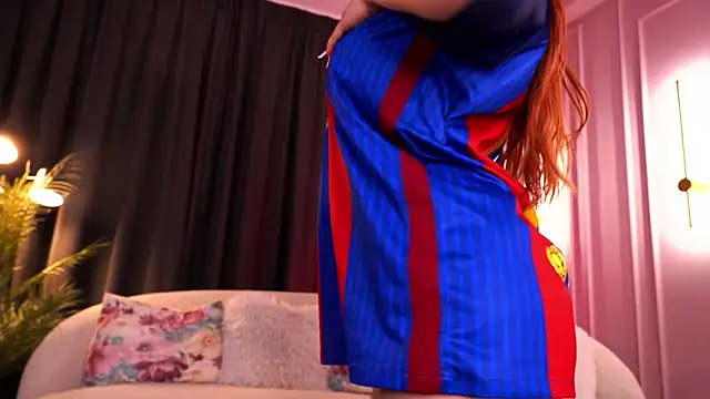 Red_Kim live cam on StripChat