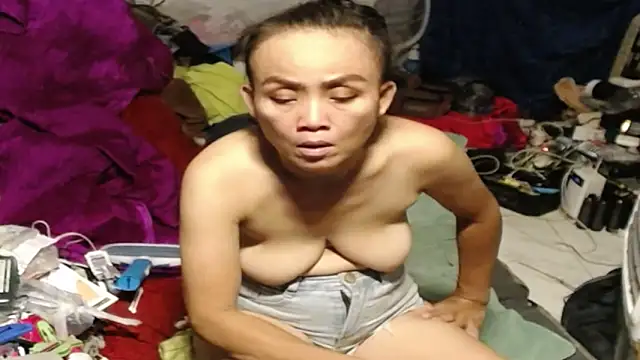 1CuteAndSexy69 webcam