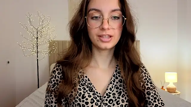 Real_cutie1 webcam