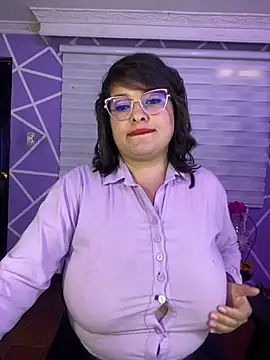 MiiaaJoness