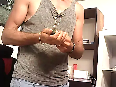 mastercharisma35 (Ask my age) - like tips pls. ı stand up for you.. okey