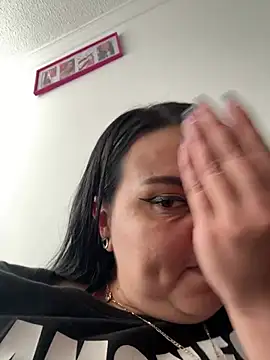 Abril_Luv webcam