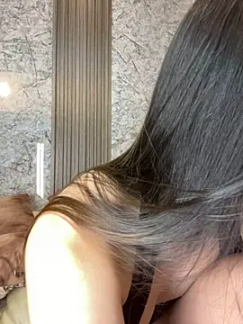 evelyn_hills live cam on StripChat