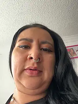 Abril_Luv webcam