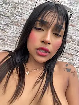 Mariangel_11 live cam on StripChat