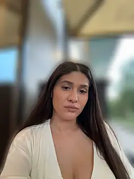 IrisBlues live cam on StripChat