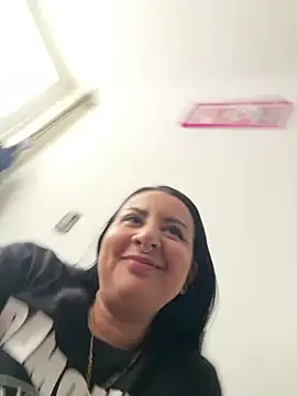 Abril_Luv webcam