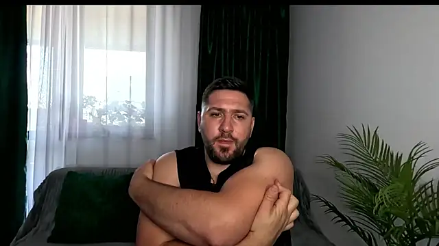 Gold_Alpha_Boy live cam on StripChat