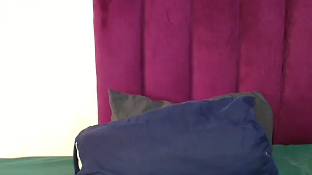 xxebony live cam on StripChat