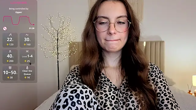 Real_cutie1 webcam