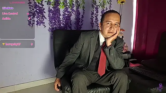 GreisyAndHazzan live cam on StripChat