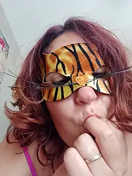 Bambolina2026 live cam on StripChat