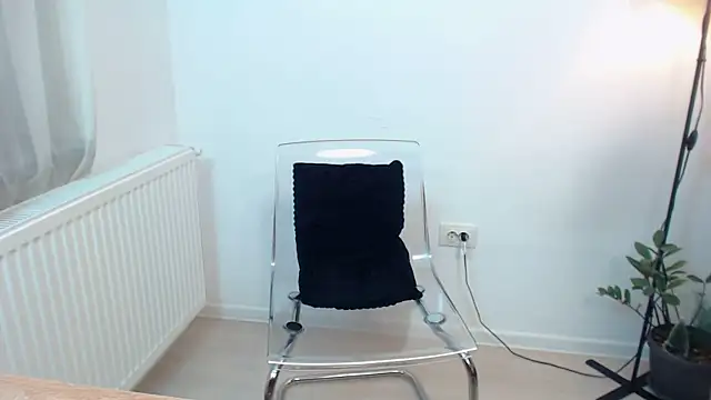 KathyWest live cam on StripChat