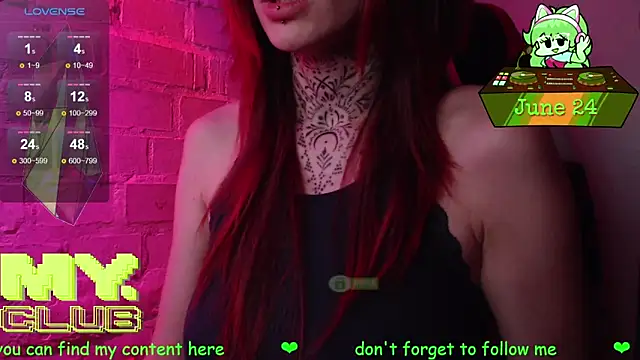 Witch_Emma live cam on StripChat