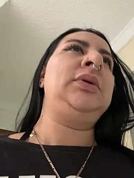 Abril_Luv webcam