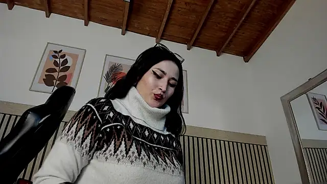 madame_ibby webcam