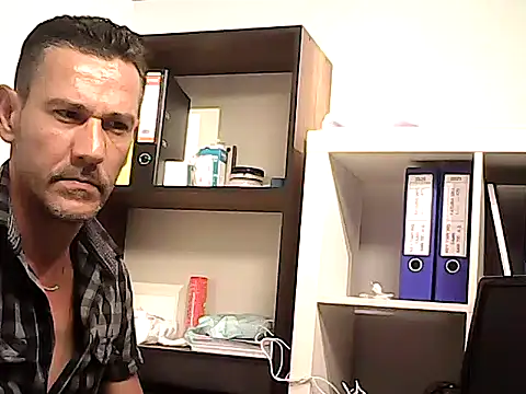 mastercharisma35 webcam
