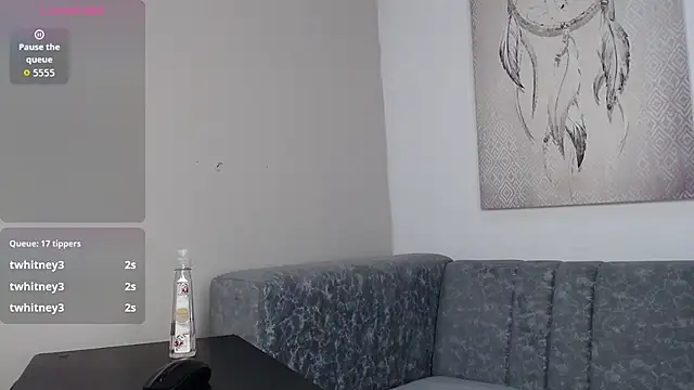 queen_adhara webcam