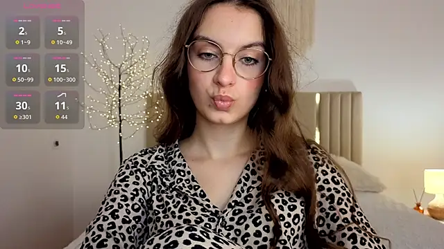 Real_cutie1 live cam on StripChat