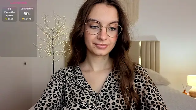 Real_cutie1 webcam