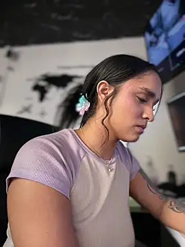 Isabella-Teen webcam