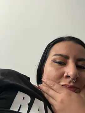 Abril_Luv webcam
