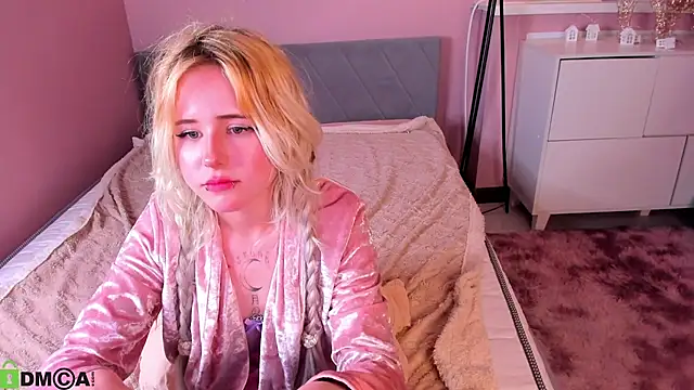 kikipeach webcam