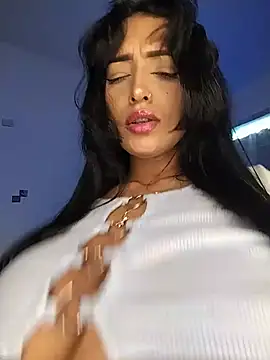 SaharQamar webcam