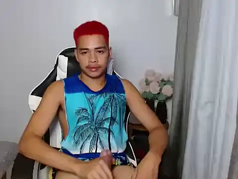 curlyasian_njxx