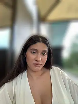 IrisBlues live cam on StripChat