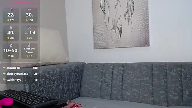 queen_adhara (F teen) - oil in the ass