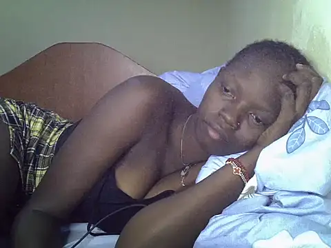 GoldenEbony1 webcam