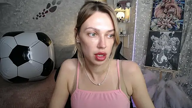 NickyAdamidi live cam on StripChat
