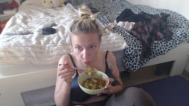 amanda_kiss_kiss live cam on StripChat