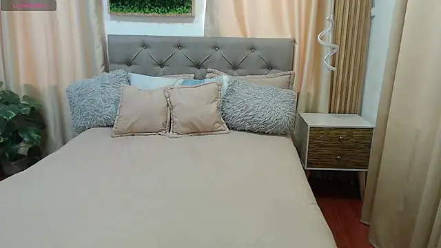 sasi_luna webcam