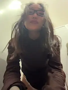 trytomakememoam webcam