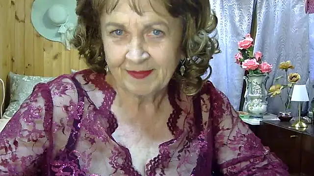 Emma52610 webcam