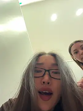 trytomakememoam webcam