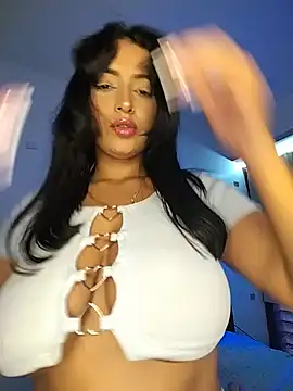 SaharQamar webcam