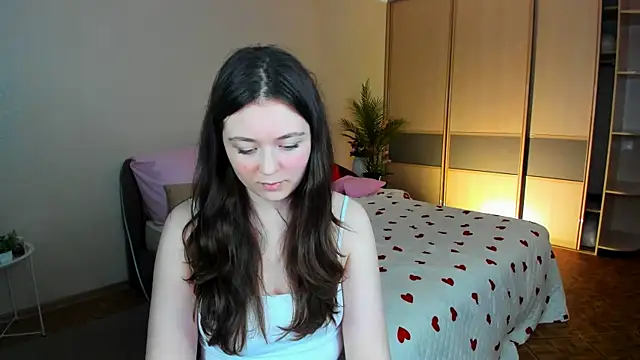 AlluringLookk webcam