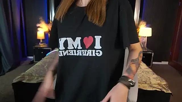LizzaMoonn webcam