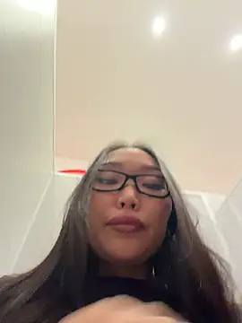 trytomakememoam webcam