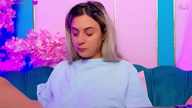 AriannaSins webcam