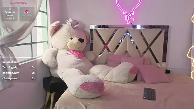 MILAH_TAY webcam