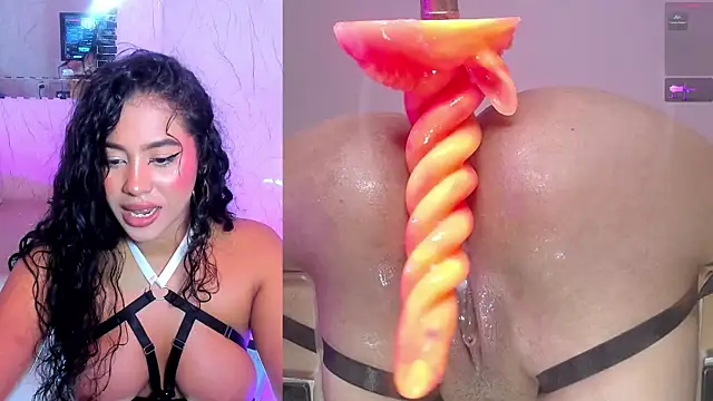 NicoleJons_ webcam