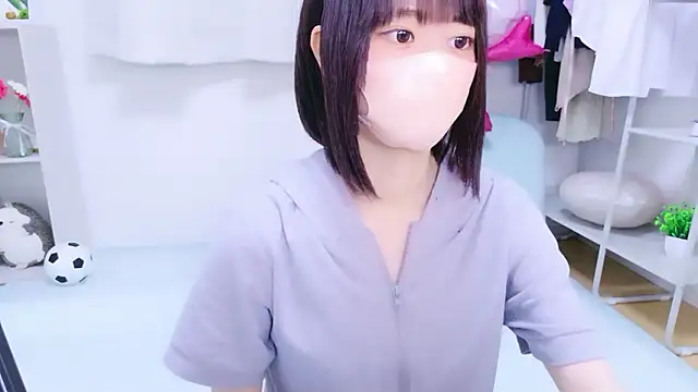 Im_Yu-na live cam on StripChat