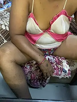 Meera_xxx webcam