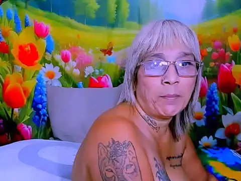 indianroxy webcam