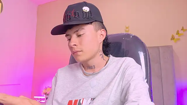 Nascary_Fox webcam