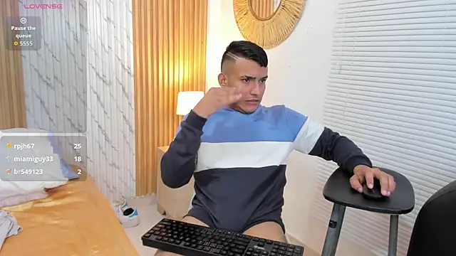 Chris_vega_ webcam